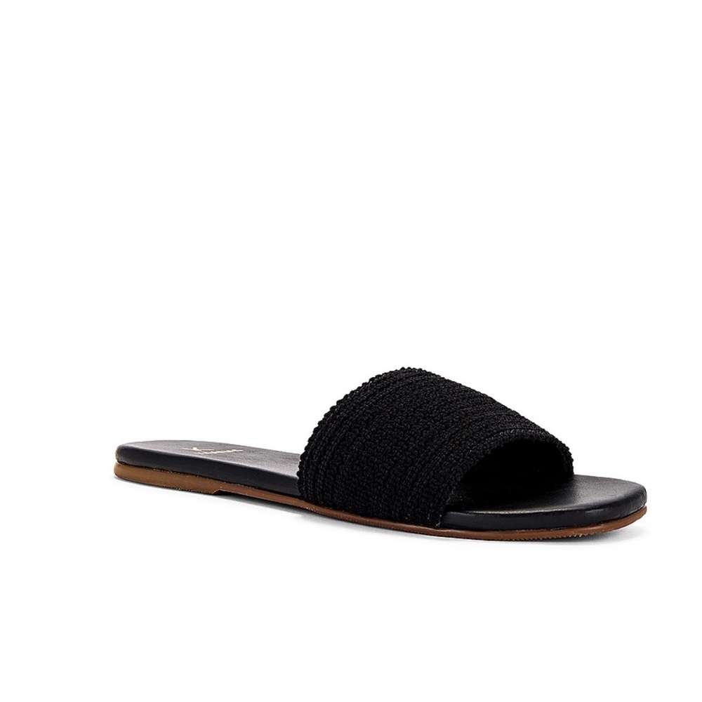 Kaanas Black Sandals
